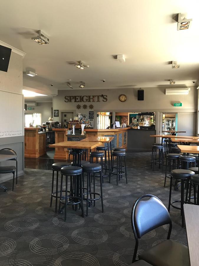 Otautau Hotel Buitenkant foto