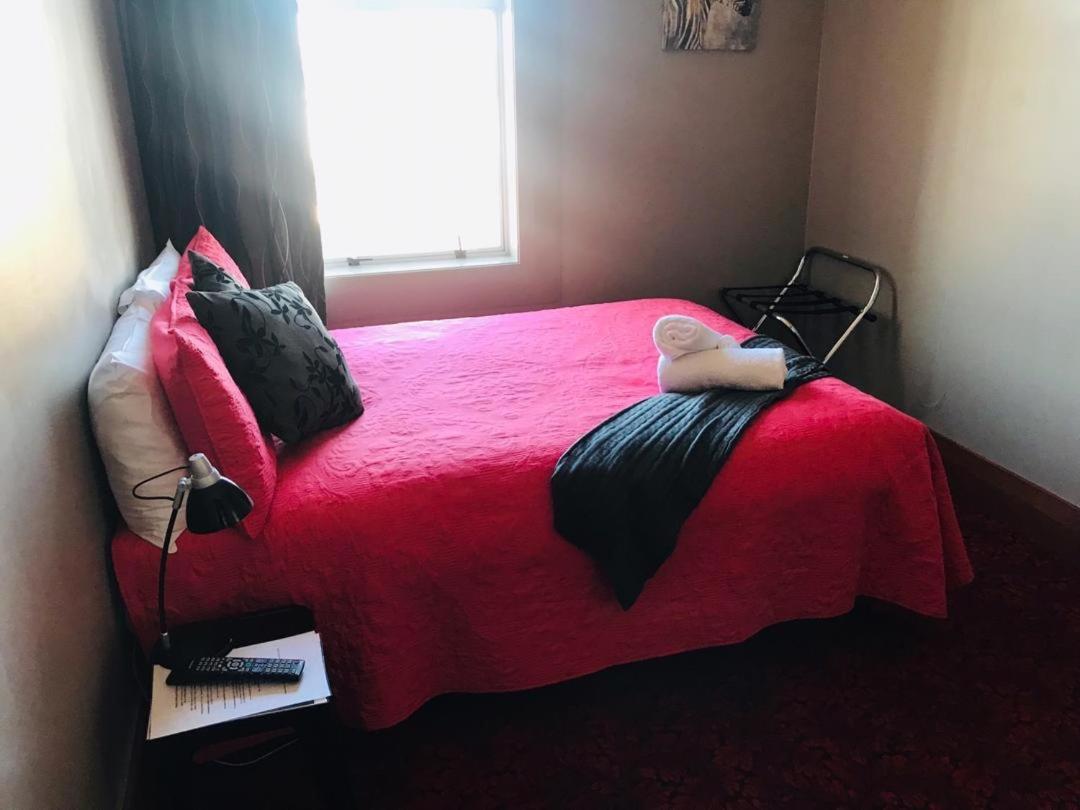 Otautau Hotel Buitenkant foto